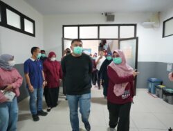 Kabut Asap Kiriman Selimuti Makassar, Munafri Pastikan Warga Tetap Mendapat Layanan Kesehatan Maksimal