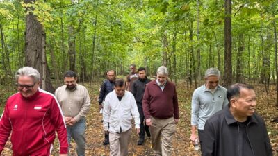 Di Tengah Agenda Kuliah di AS, JK Jaga Kebugaran Lewat Jogging Pagi di Hutan Kota DeKalb