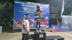 Rahmat Altin Tambah Bonus Tim Voli Putri SMAN 5 Bone, Dorong Pembinaan Atlet Muda