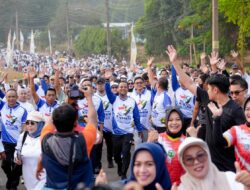 Tutup Rangkaian Harkopnas, Gubernur Andi Sudirman Lepas Ribuan Peserta Jalan Sehat Anti Mager di Sorowako